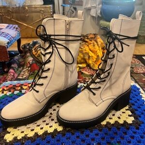 NWOT Chinese Laundry Boots